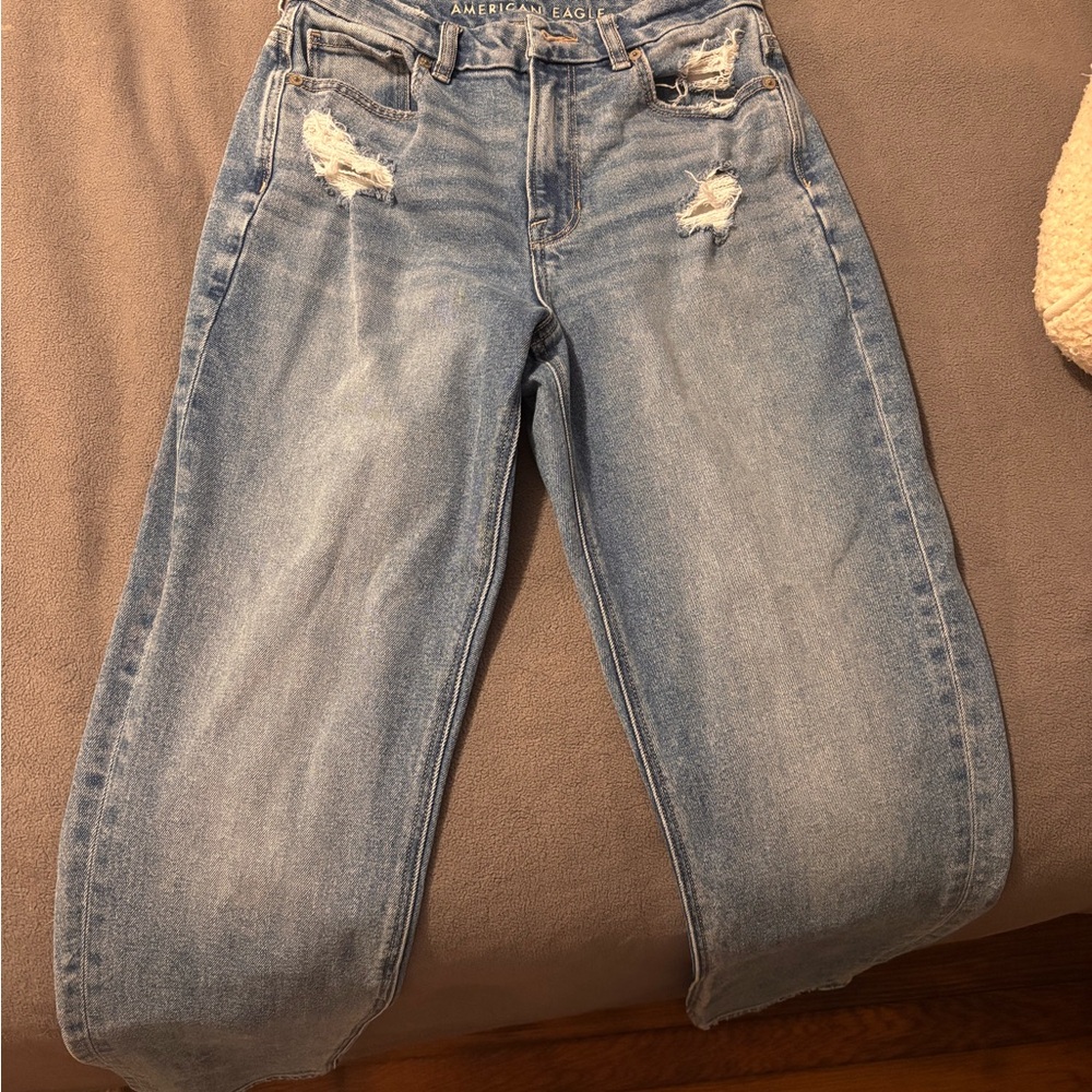 American Eagle Outfitters Light Blue Boyfriend Jeans